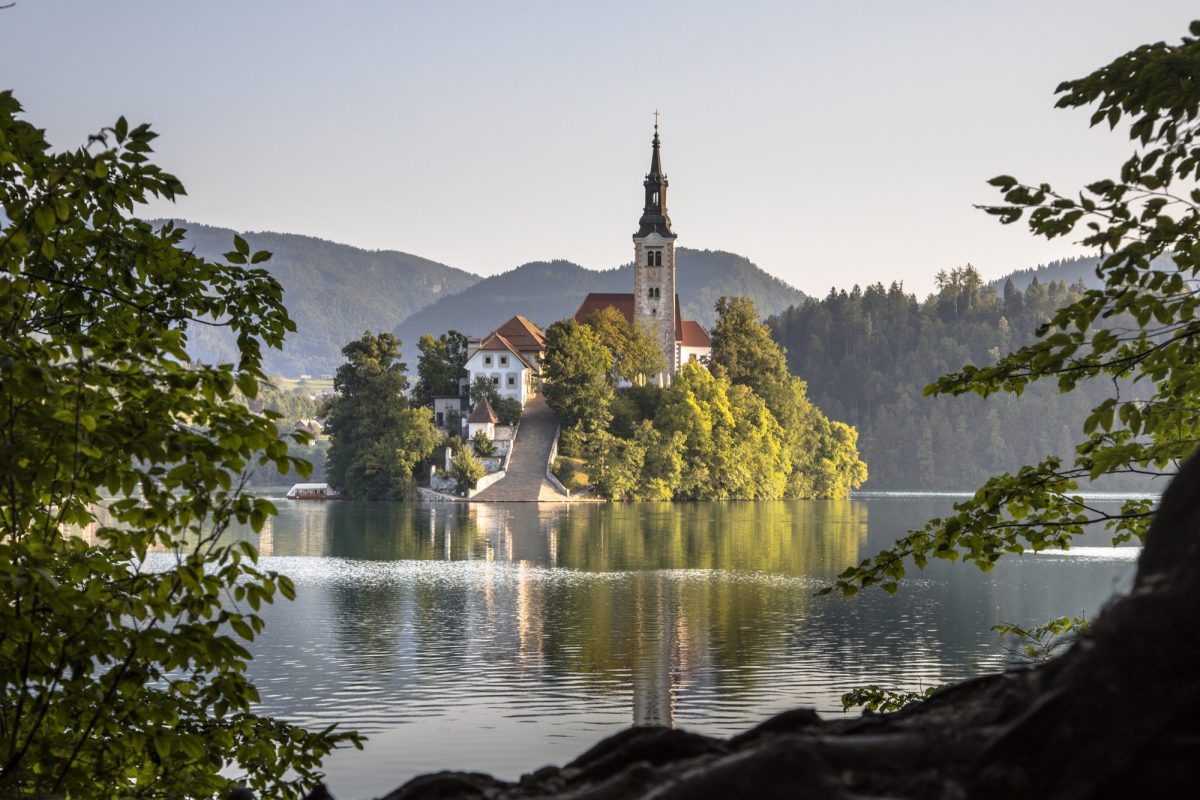 Private transfer from Ljubljana Airport to Bled for up to 7 people – fixed price €65