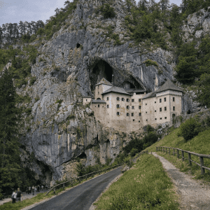 How to Get From Lake Bled to Predjama Castle: The Ultimate 2026 Local Guide